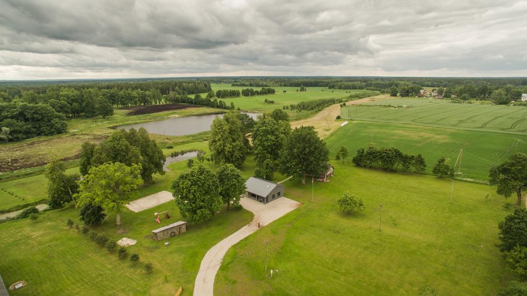 Holiday Home Uzbazes Valmiera Værelse billede